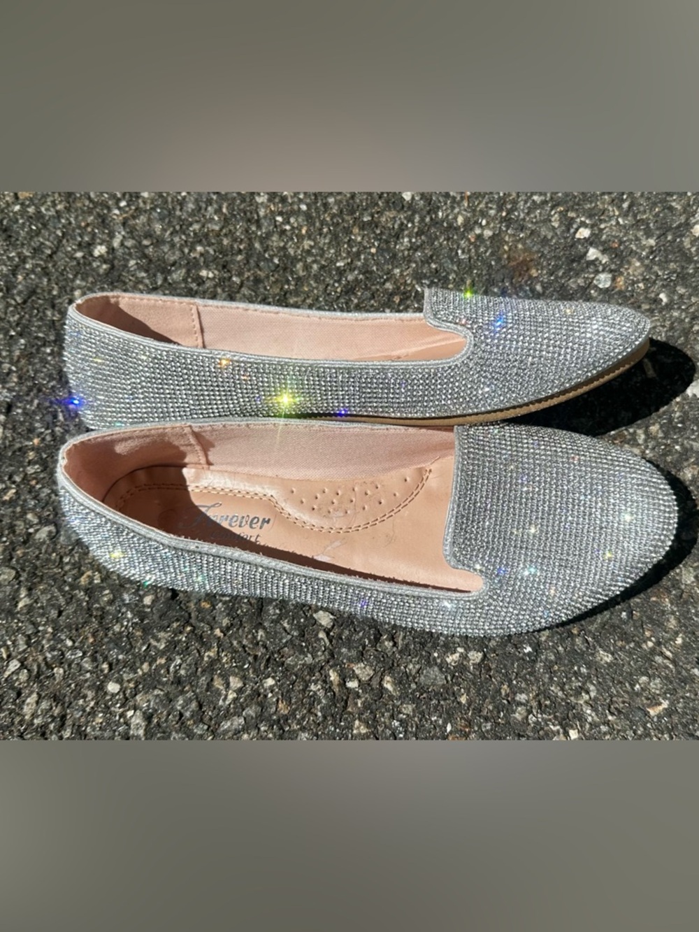 EUC Women's Silver Crystal Embellished Loafers size 6